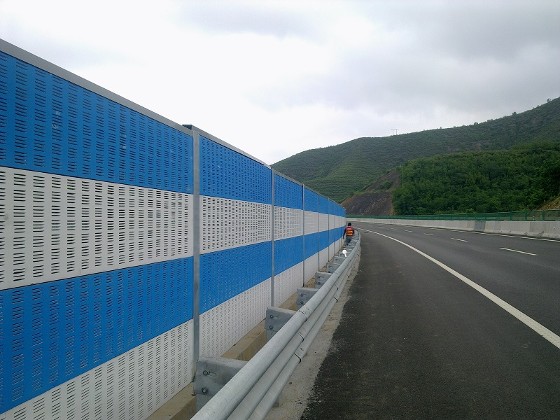 <a href=http://www.vzwtcom.cn/news_article?news_id=122>聲屏障</a>