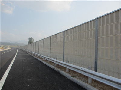 <a href=http://www.vzwtcom.cn/news_article?news_id=123>隔聲屏障</a>